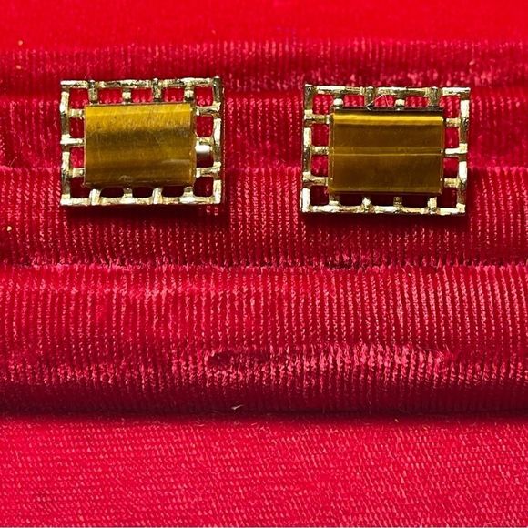 ⚫️⚫️⚫️ Tiger’s Eye Cuff Links - Picture 1 of 3